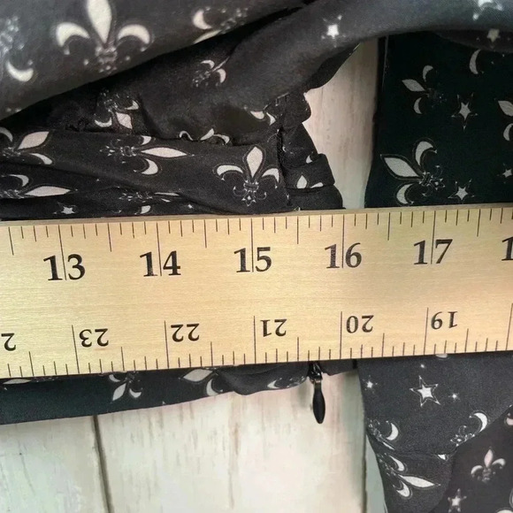 Redemption 100% silk blouse size12 black/special occasion - Picture 5 of 12